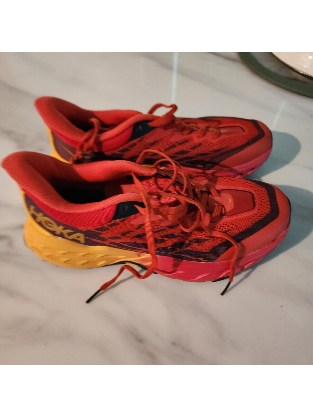New HOKA Speedgoat 5 Men’s Trail Running Shoes Size 8 Fiesta Radiant Yellow